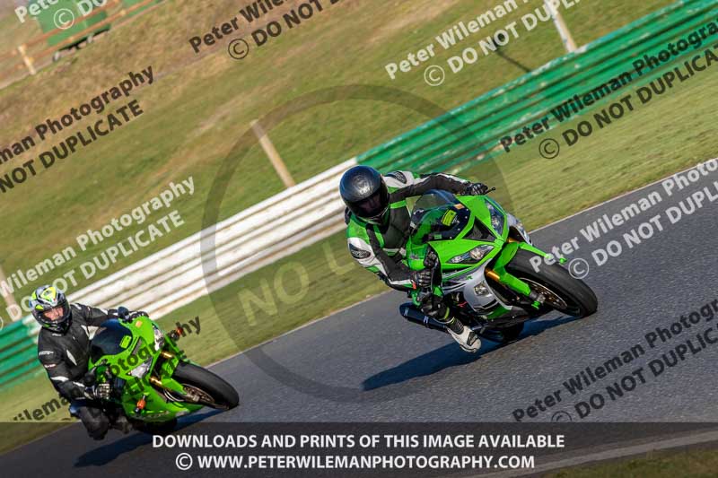 PJM Wedding Photography;enduro digital images;event digital images;eventdigitalimages;mallory park;mallory park photographs;mallory park trackday;mallory park trackday photographs;no limits trackdays;peter wileman photography;racing digital images;trackday digital images;trackday photos